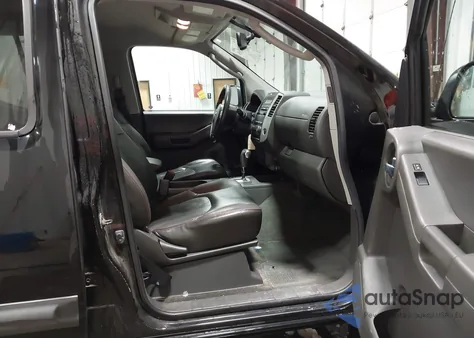 2012 Nissan Xterra Pro-4X z USA, uszkodzony, nr VIN 5N1AN0NW2CC502302